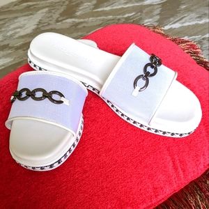 🌞NWB KARL LAGERFELD PARIS BRIELLE  SLIP-ON SANDALS ORIGINAL MP:$109